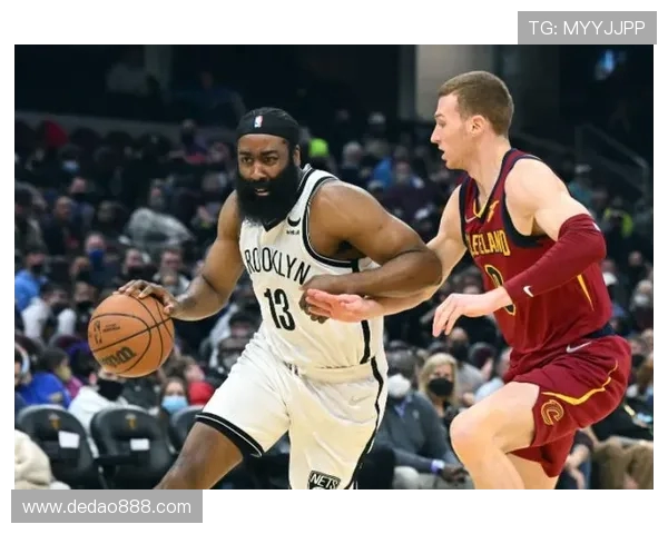 上海篮球队灵活性引发热议球迷观点交锋揭示战术争议