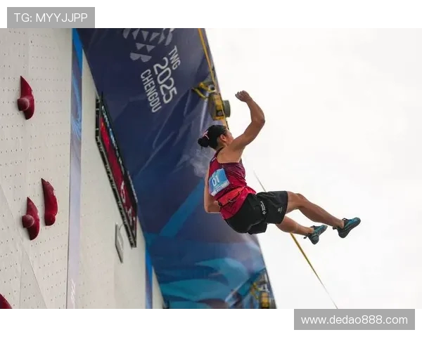 成都攀岩队创下新纪录速度排名引领全国攀岩运动新潮流