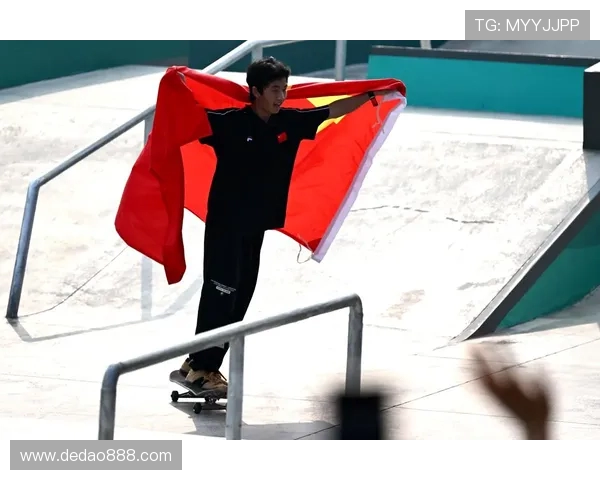 杭州飞盘队在滑板精英赛中以76分稳居积分榜首位 杭州飞盘队在滑板精英赛中以76分稳居积分榜首位