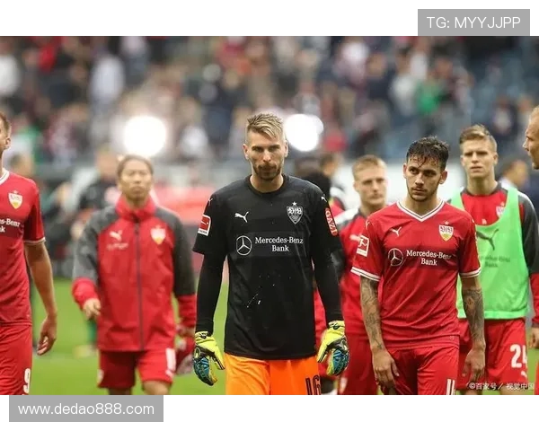 比勒菲尔德与汉诺威的激烈对决揭示德甲新赛季的竞争格局 比勒菲尔德与汉诺威的激烈对决揭示德甲新赛季的竞争格局