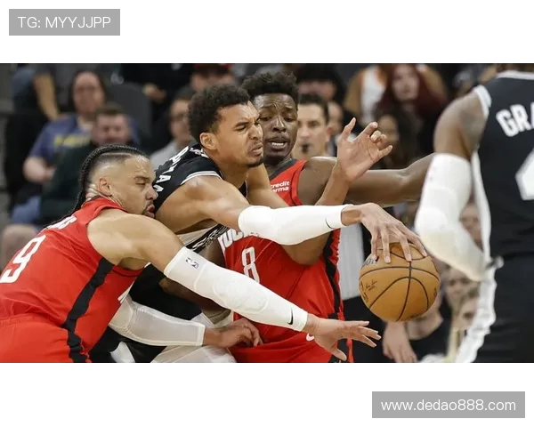 火箭与马刺季后赛精彩对决全场录像回放及精彩瞬间分析