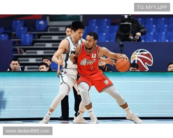 祝铭震的奋斗历程与音乐梦想：从小镇少年到华语乐坛新星的成长故事