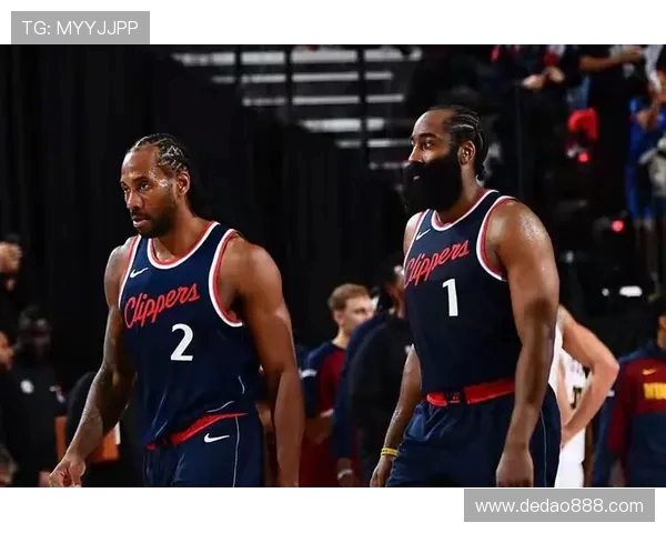 科怀伦纳德的篮球之路与传奇时刻解析 科怀伦纳德的篮球之路与传奇时刻解析